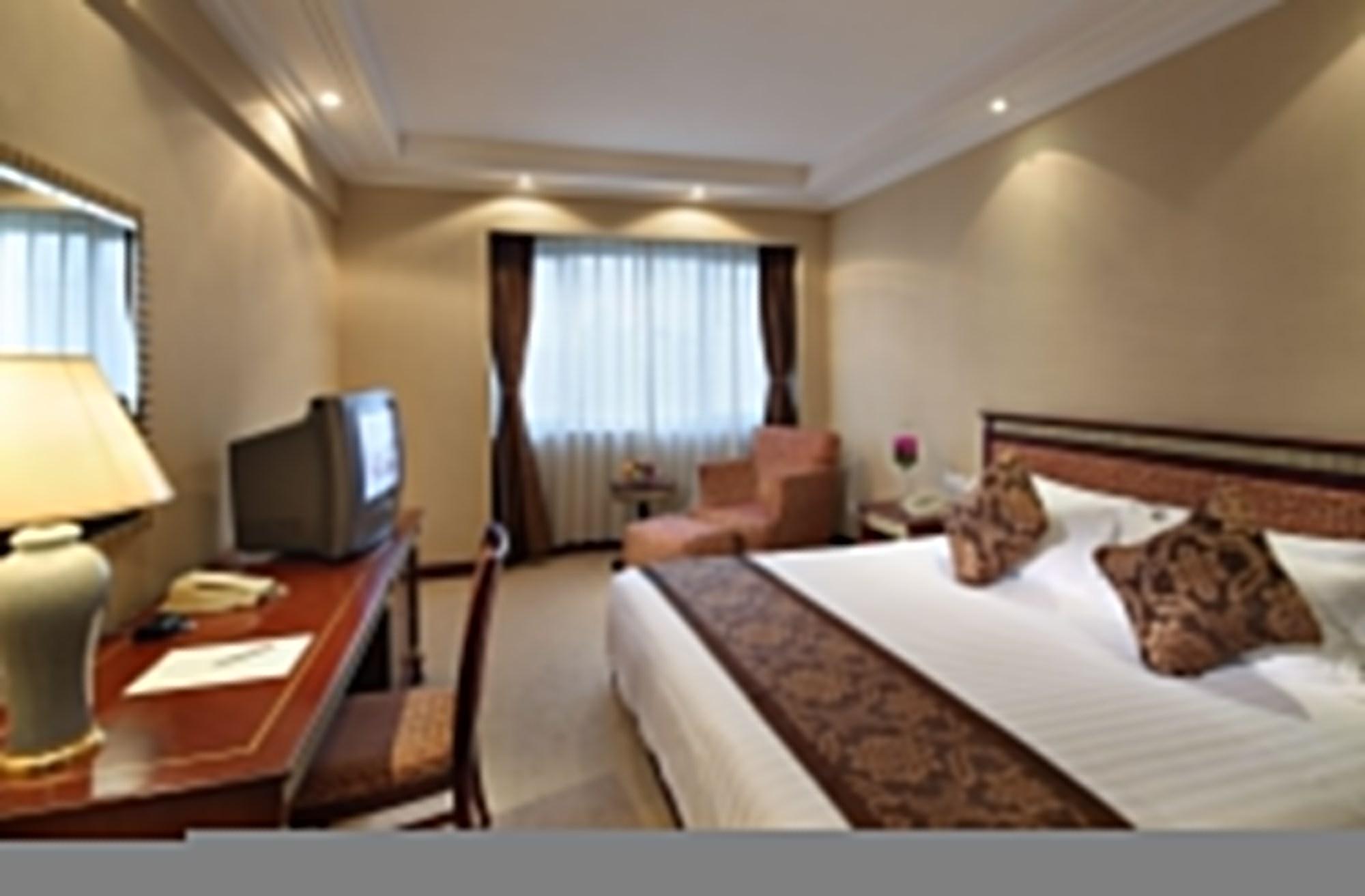 Shanghai Hotel Jin Jiang Esterno foto