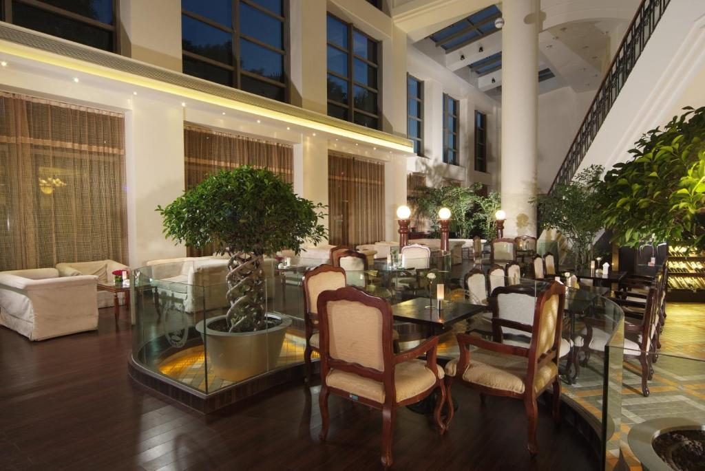 Shanghai Hotel Jin Jiang Esterno foto