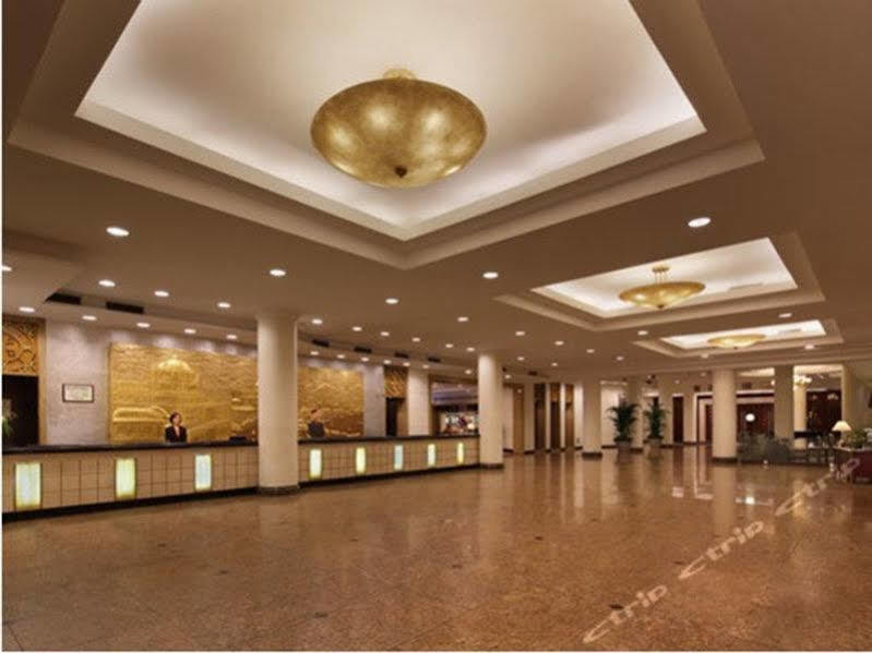 Shanghai Hotel Jin Jiang Esterno foto